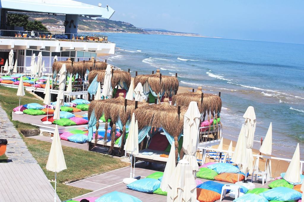 Solar Beach Club - пляжный отдых в Стамбуле